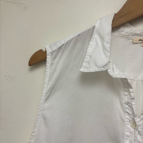 Bellerose Sleeveless Button Front Blouse - Picture 2 of 11